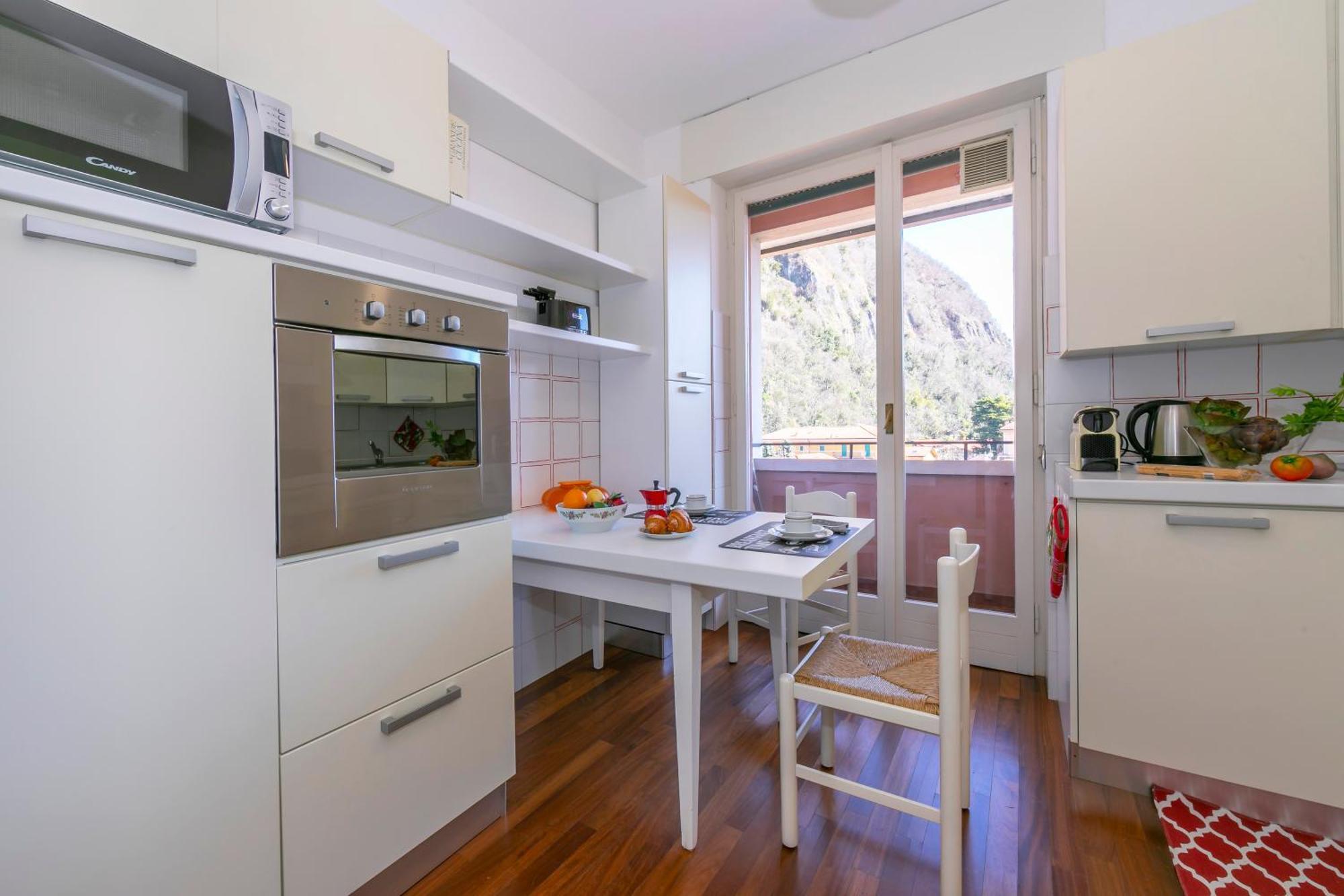 Appartamento Il Golfo Lake View - Happy Rentals Laveno Ngoại thất bức ảnh